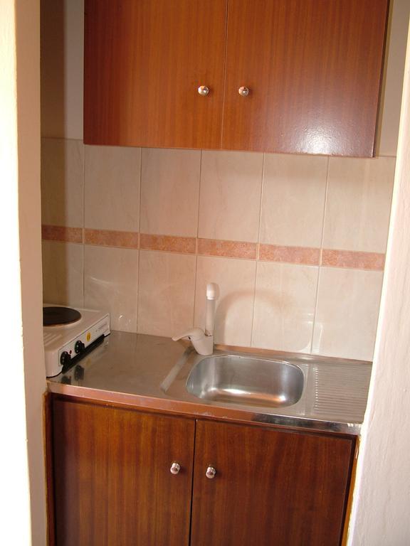 George'S Apartment Agia Marina  Habitación foto